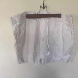 Linen shorts